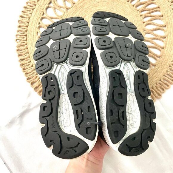 New Balance Black 940 V4 Low Top Sneakers Women's Size 7.5 - Picture 6 of 10